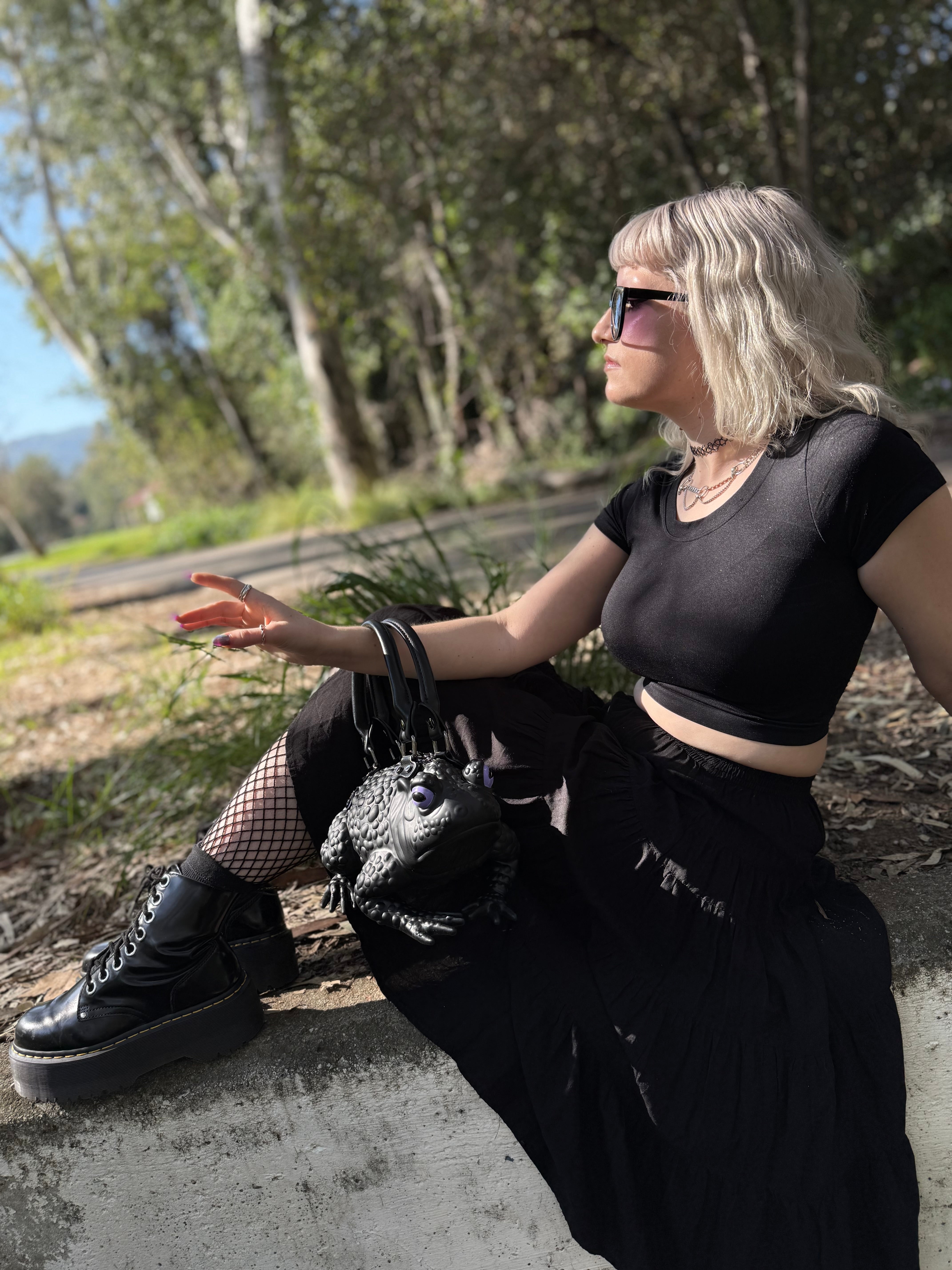 Black Toad Bag Purple Eyes