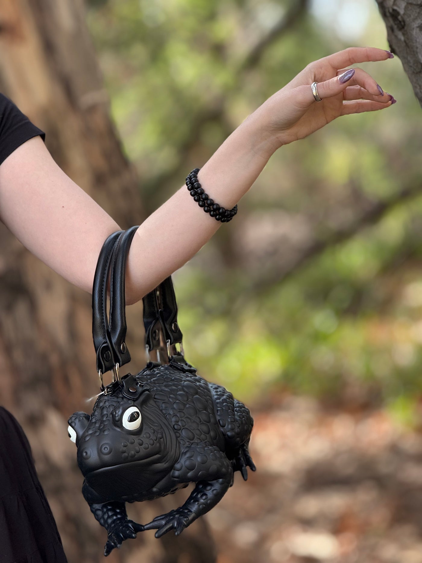 Black Toad Bag- White Glow Eyes