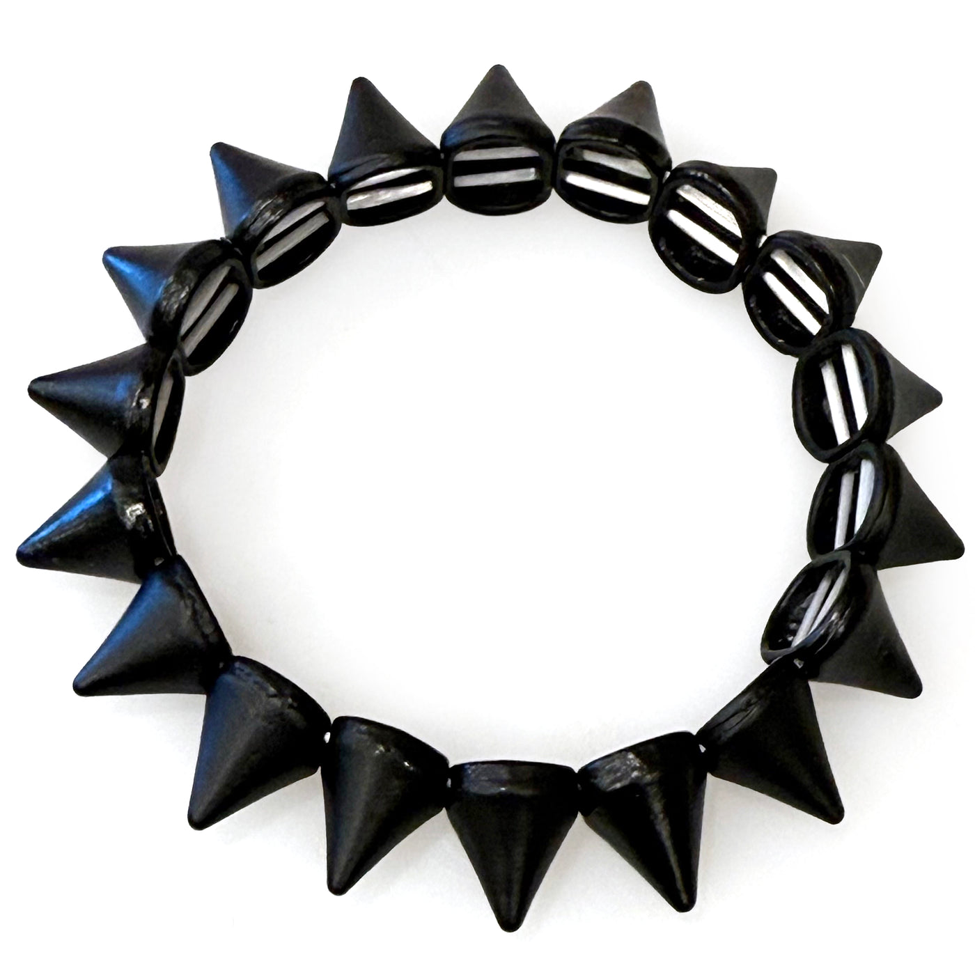 Spike Necklace For Snail