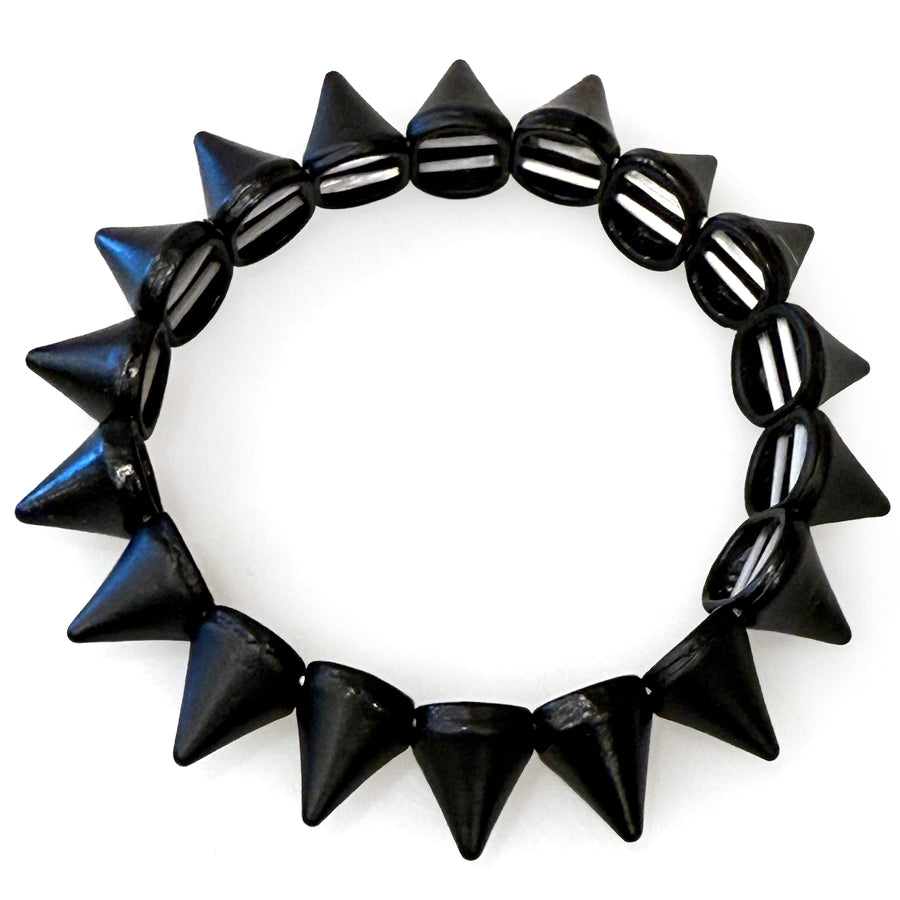Spike Necklace For Snail