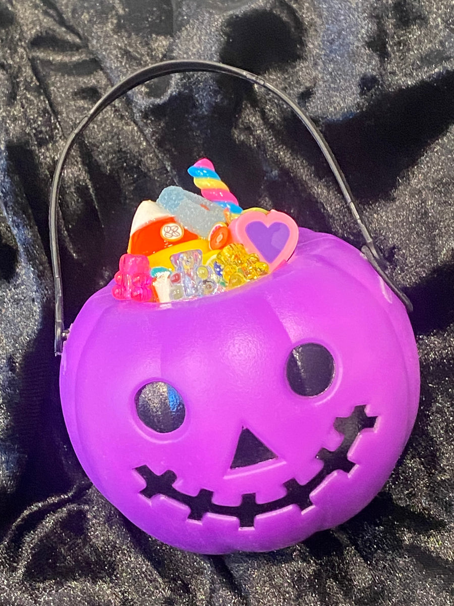 Purple Pumpkin Deluxe Candy Bucket