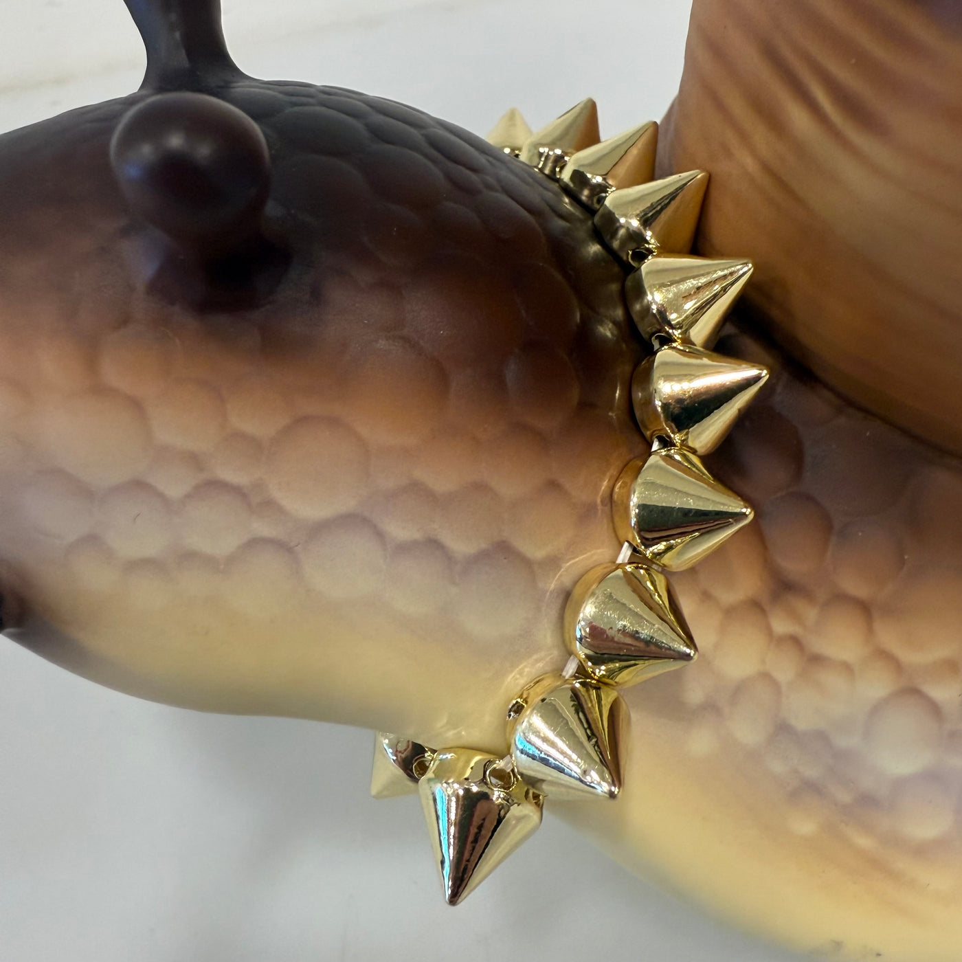 Gold Spike Necklace For Snail