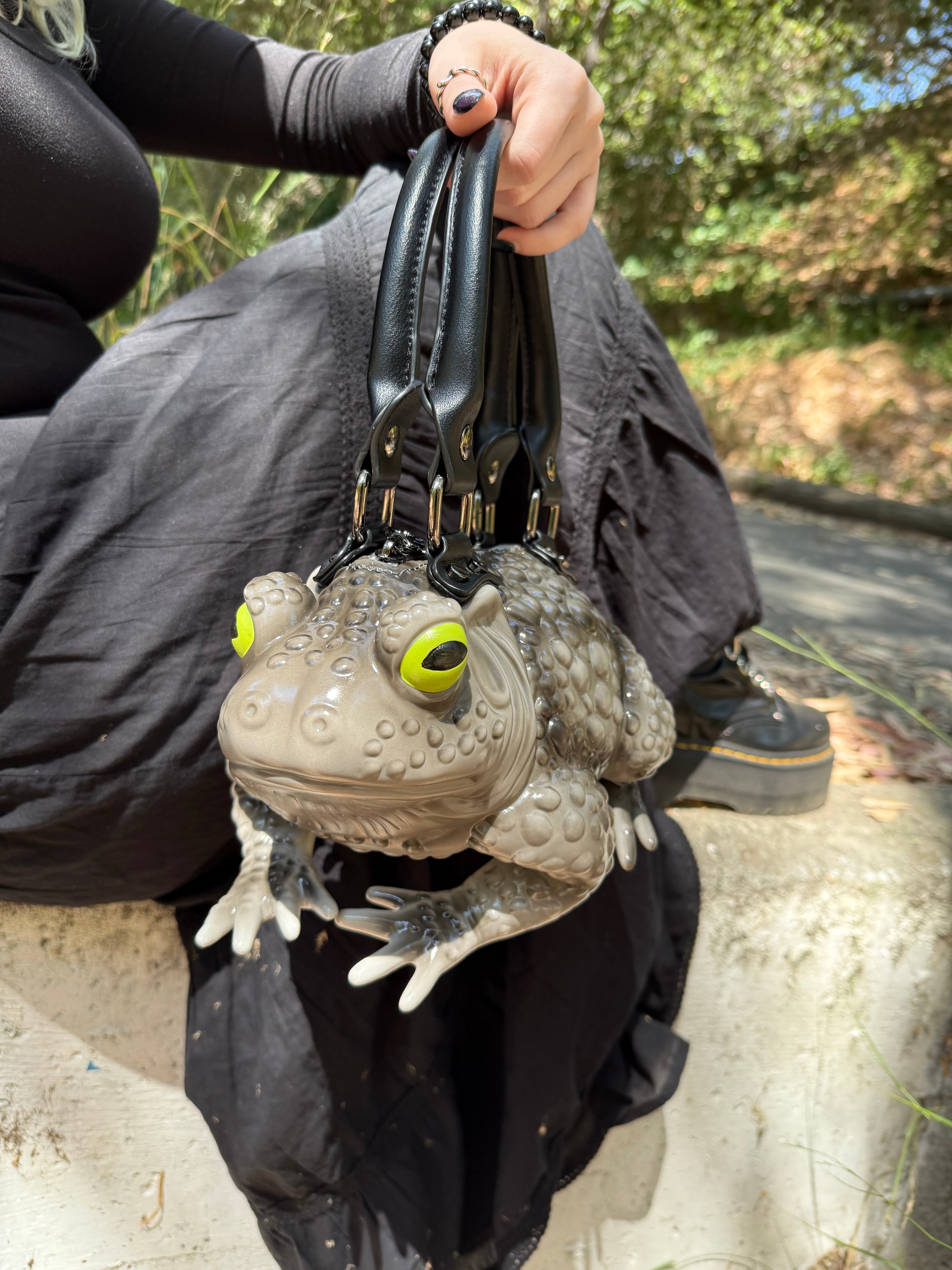 Grey Toad Bag