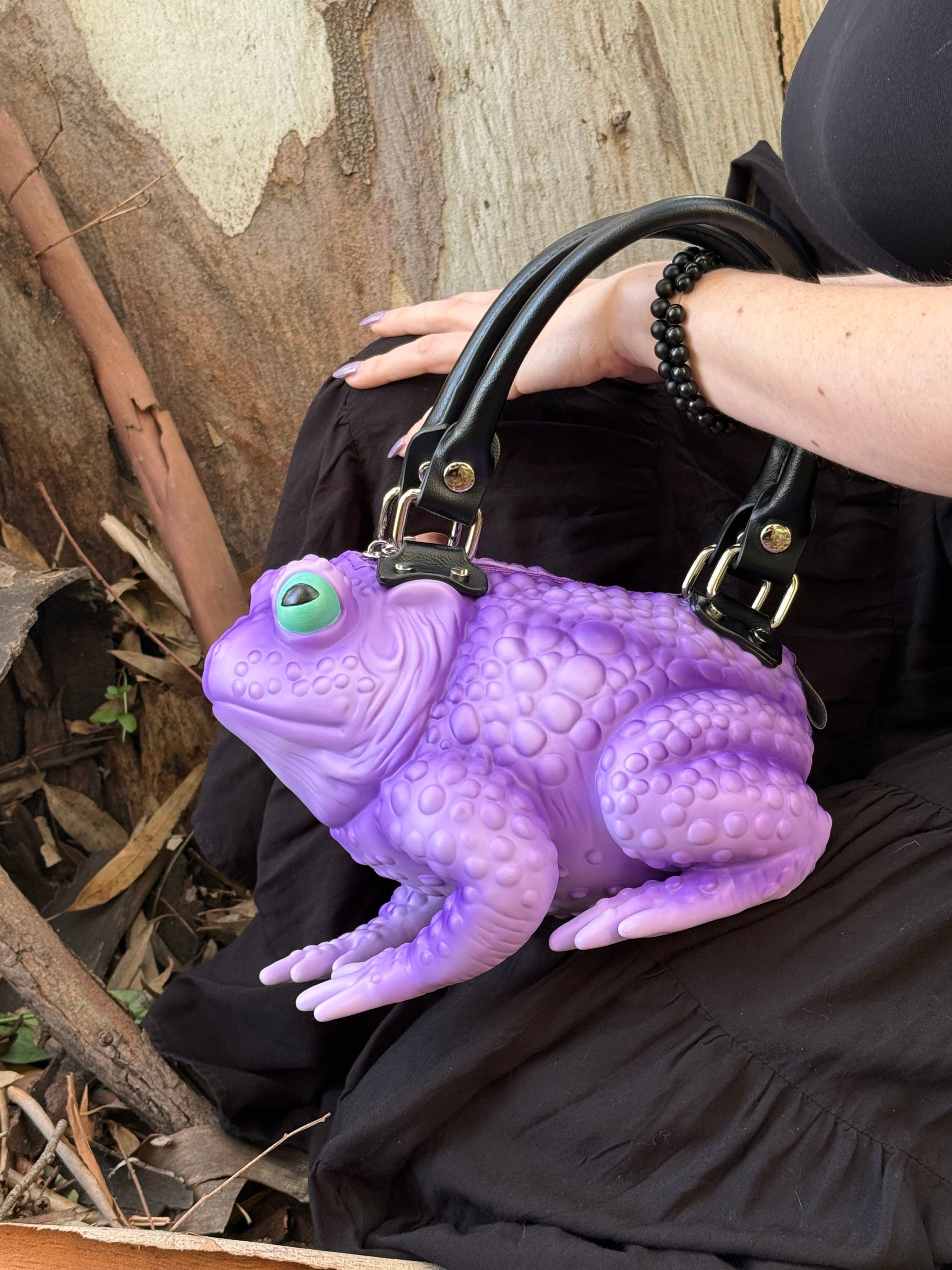 Lilac Toad Bag - Glow Eyes
