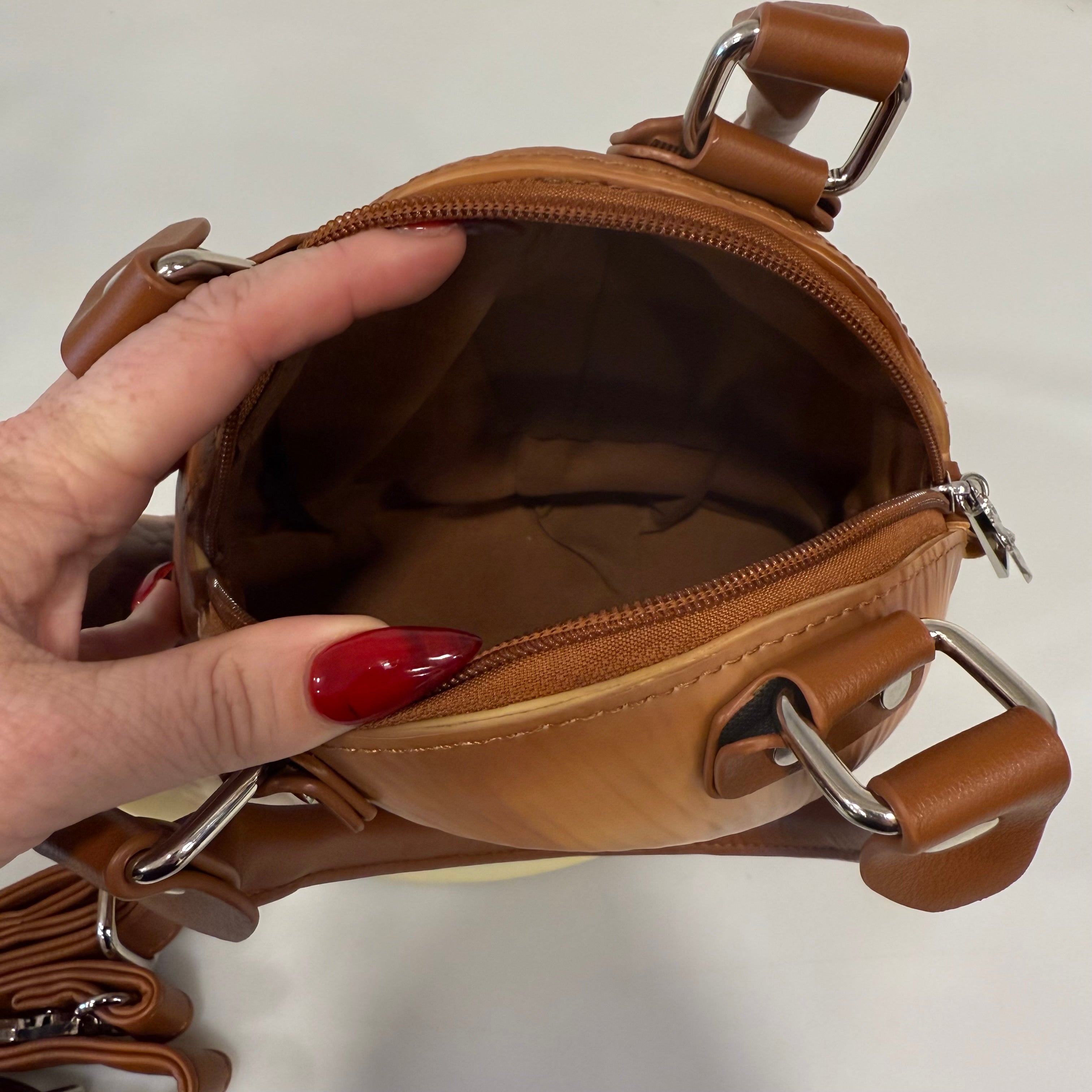 Snail Bag
