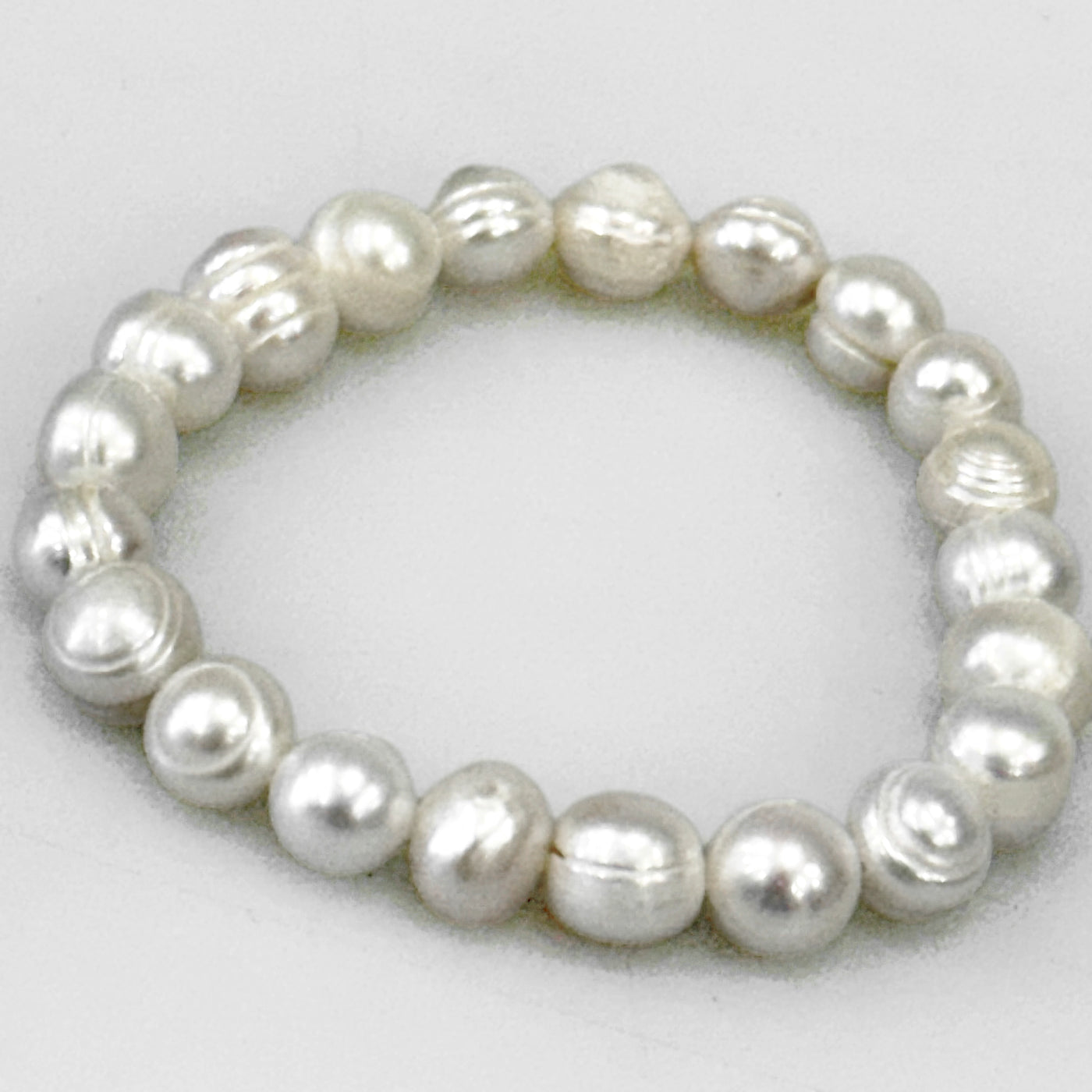 Small Pearl Necklace For Snail