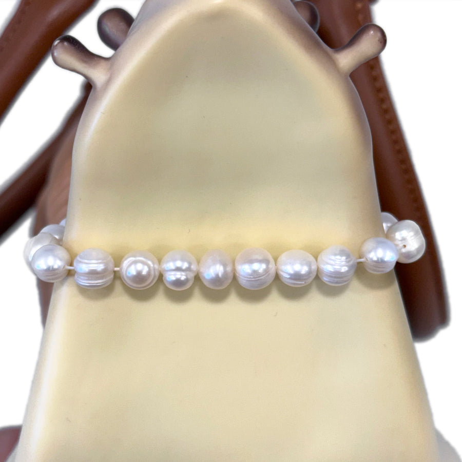 Small Pearl Necklace For Snail