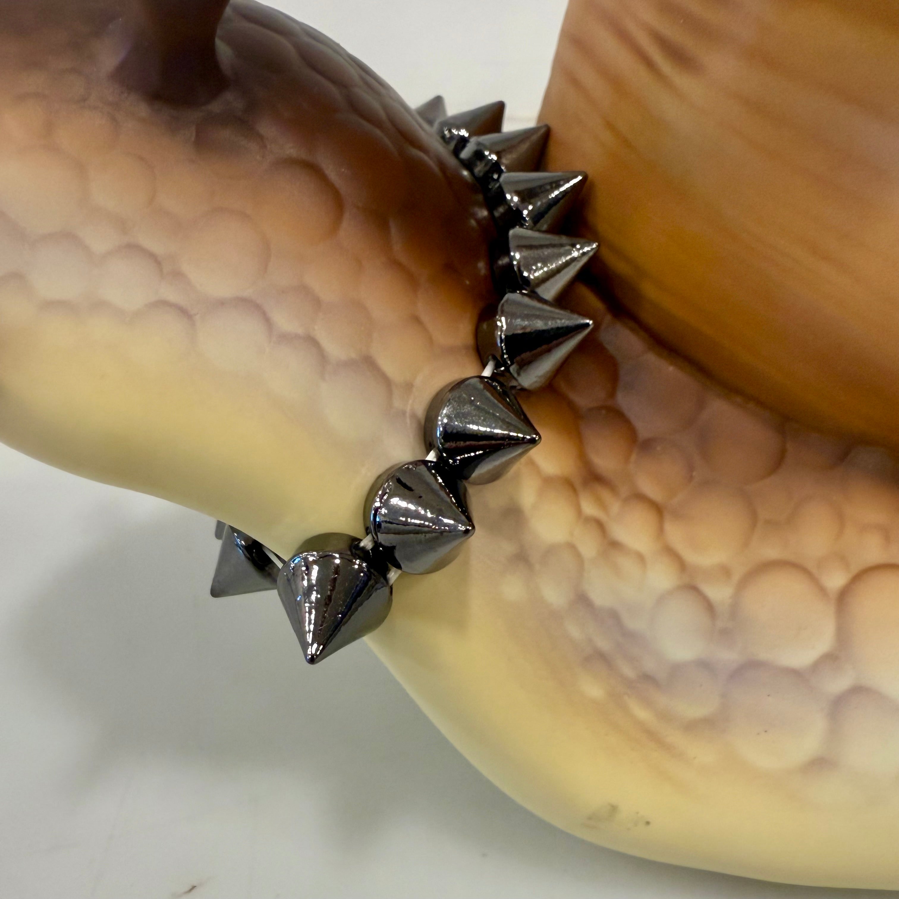 Gunmetal Spike Necklace For Snail