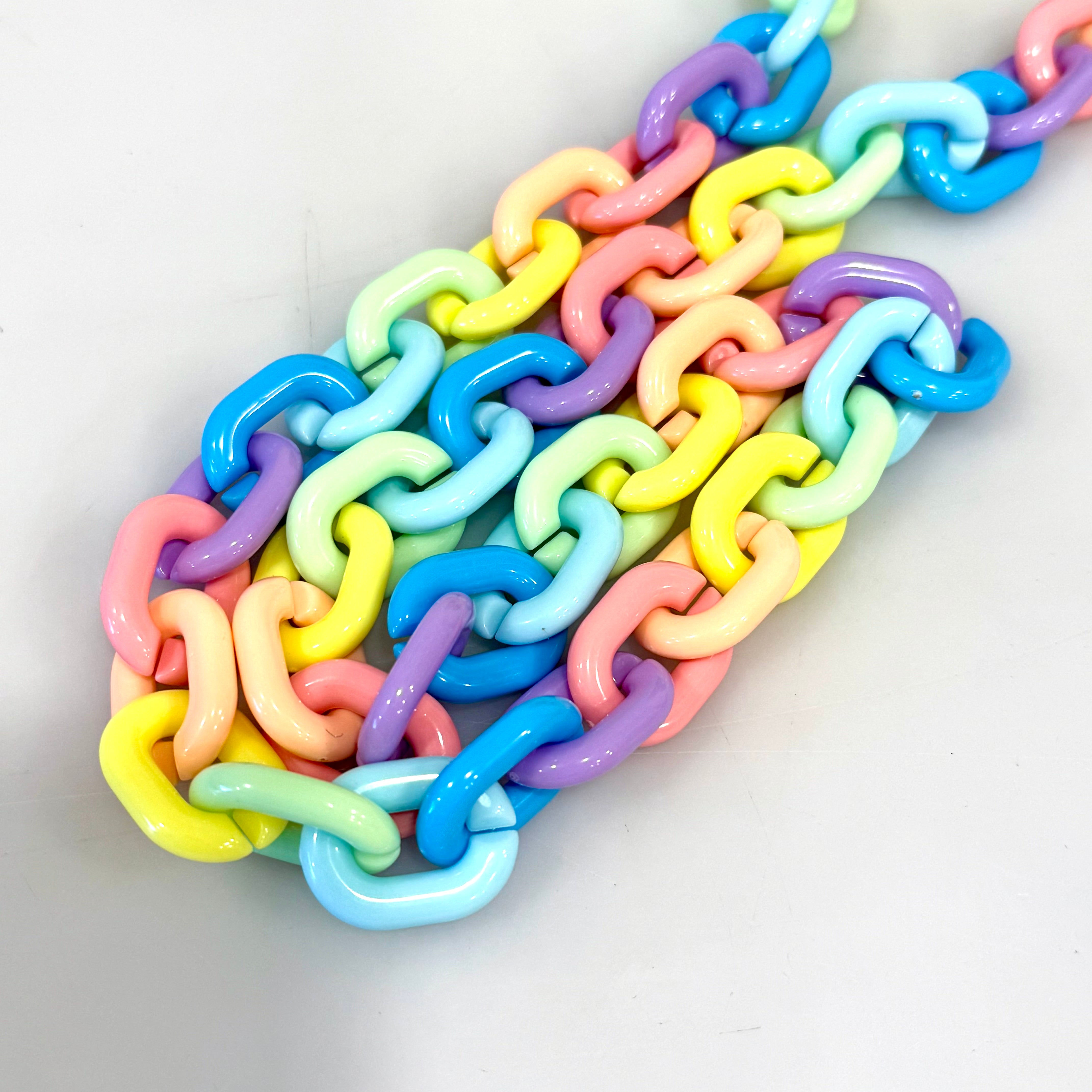 Long Chain Pastel Rainbow