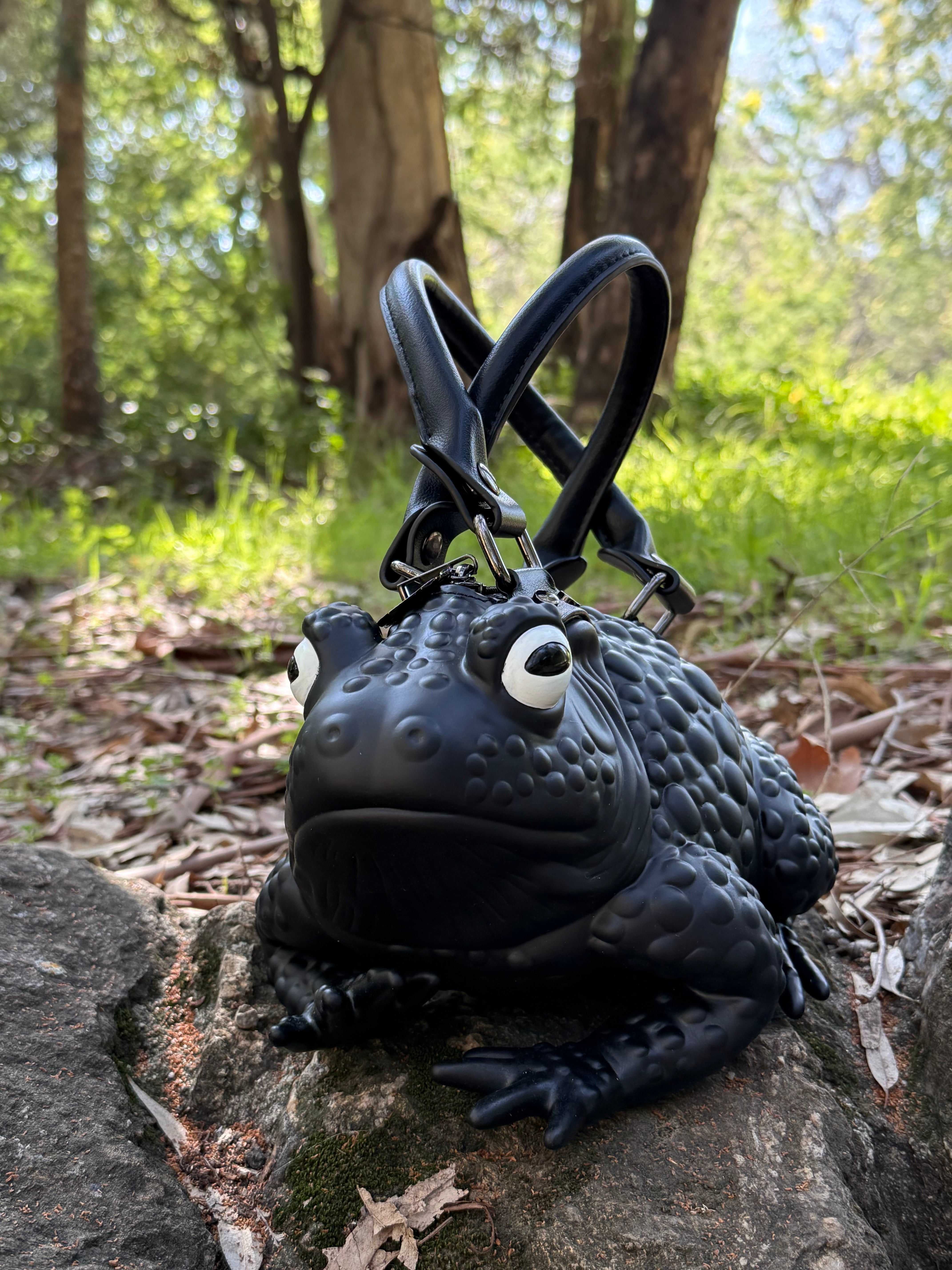 Black Toad Bag- White Glow Eyes