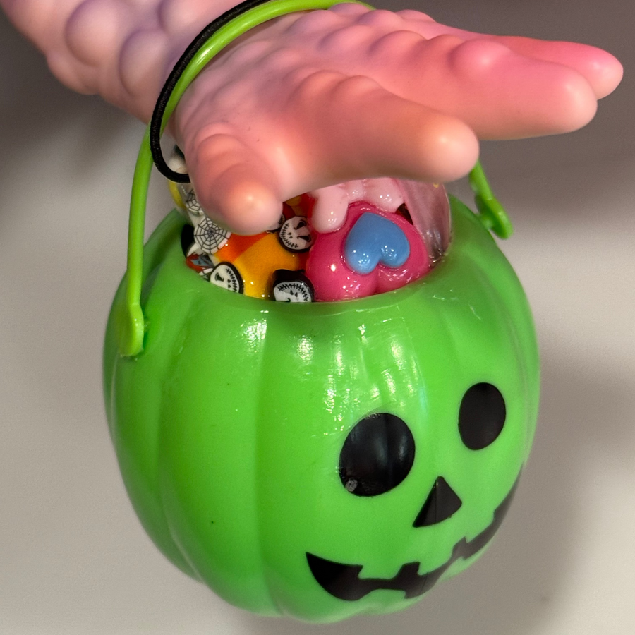 Green Deluxe Pumpkin Candy Bucket