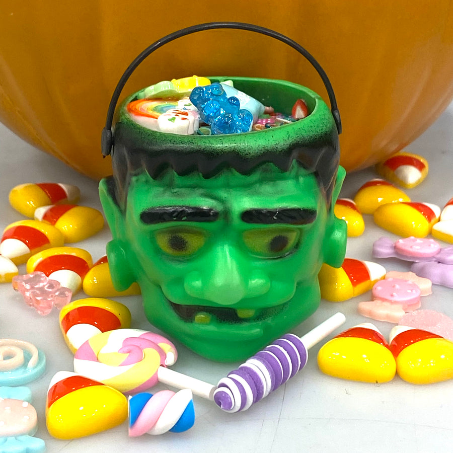 Deluxe Monster Head Candy Bucket