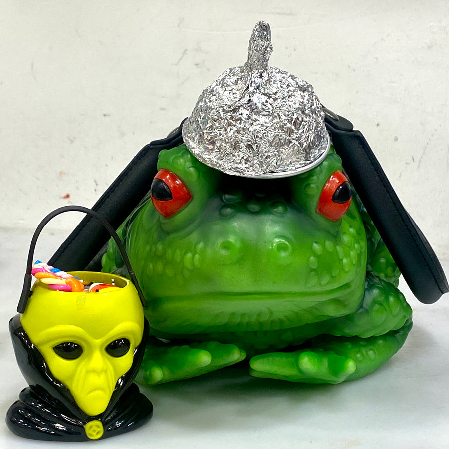 Alien Overlord Candy Bucket With Tinfoil Hat